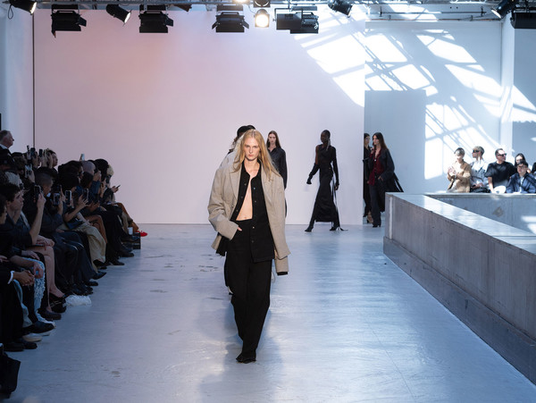 리이 RE RHEE 런웨이