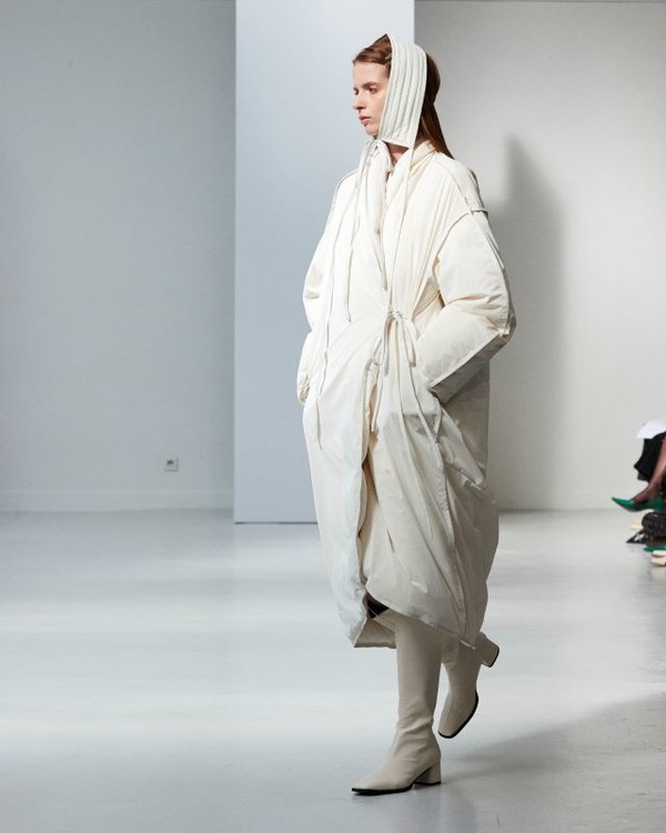 DEMOO 파리컬렉션