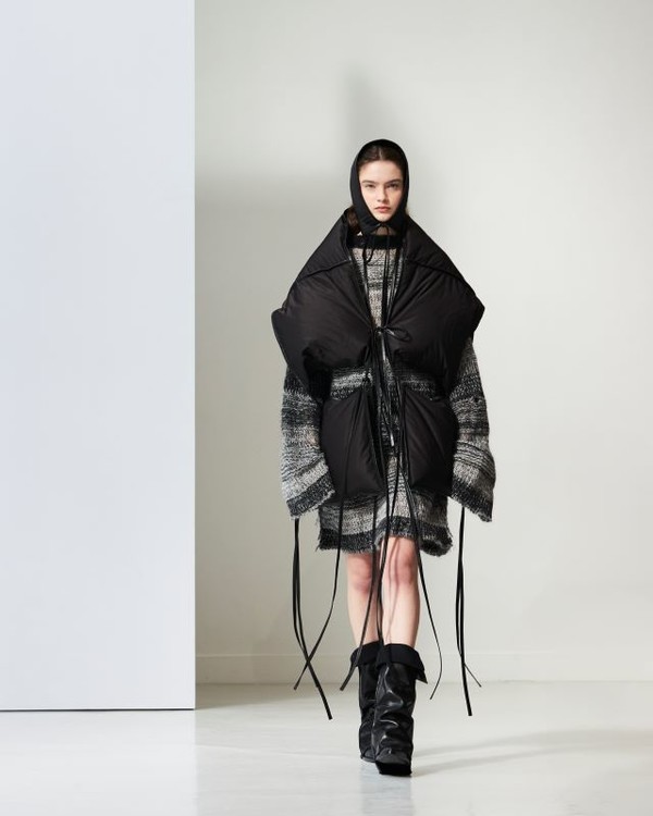 DEMOO 파리컬렉션