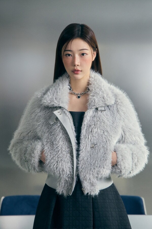 에고이스트 엠버서더 이시안 25 겨울 화보                                                     