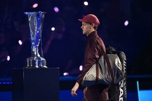 니토 ATP 파이널스 2년 연속 우승 '야닉 시너'의 '구찌 GUCCI' 룩